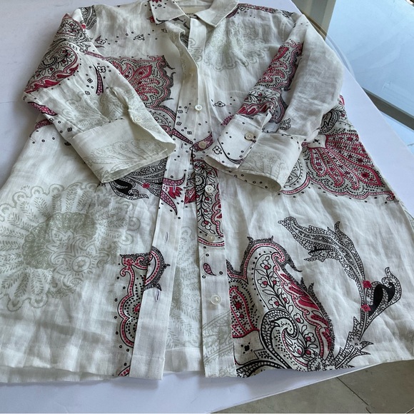 Nice and casual  100% linen top. - Picture 3 of 15